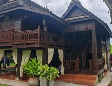 Deluxe Villa