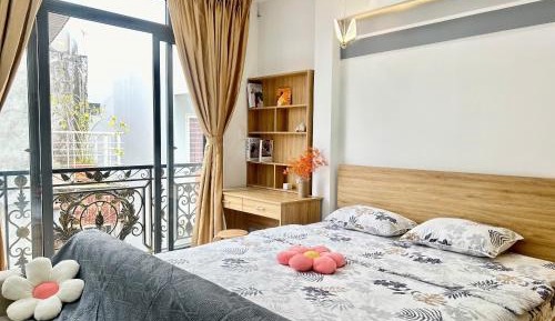 Studio with Balcony