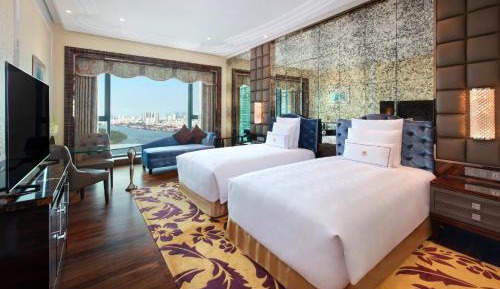 Deluxe Twin Room High Floor
