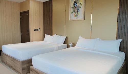 Deluxe Queen Room with Two Queen Beds