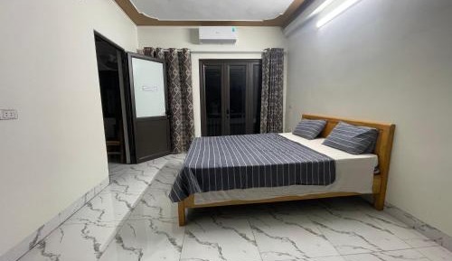 King Room with Mountain View