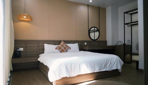 Standard King Room