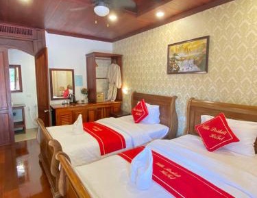 Deluxe Double or Twin Room