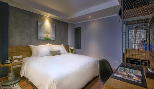 Deluxe Connecting Room