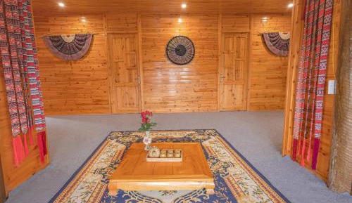 Quadruple Room with Mountain View