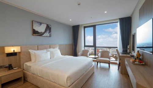 Deluxe King Room