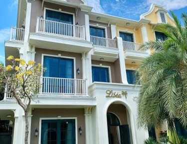 Villa with Sea View