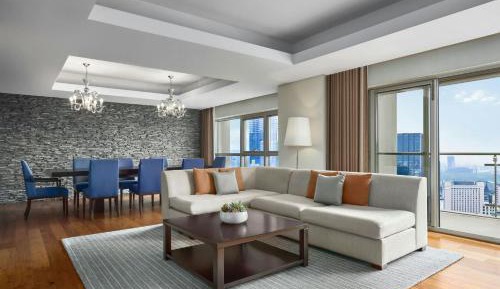Three-Bedroom Apartment with Balcony