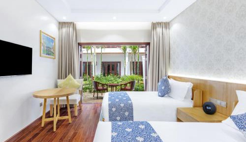 Garden Terrace Twin
