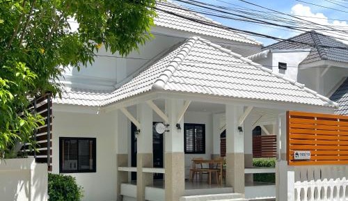 Three-Bedroom Vacation Home 