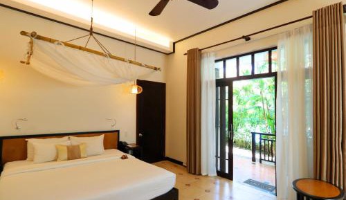 Deluxe Garden View Room