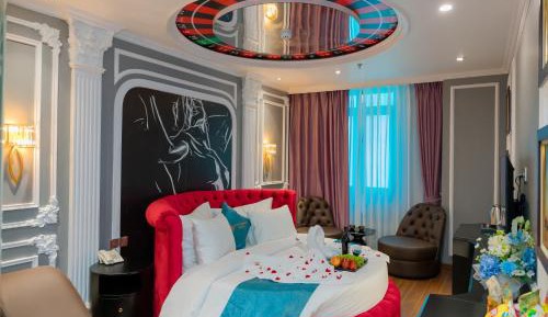 Deluxe King Room