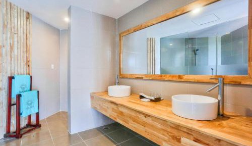 Grand Deluxe Double with Balcony Ocean View