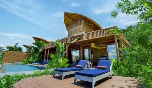 Two-Bedroom Beachfront Pool Villa