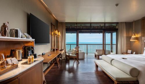 Deluxe Double Room with Ocean View and Hot Tub