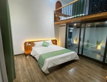 Deluxe Quadruple Room