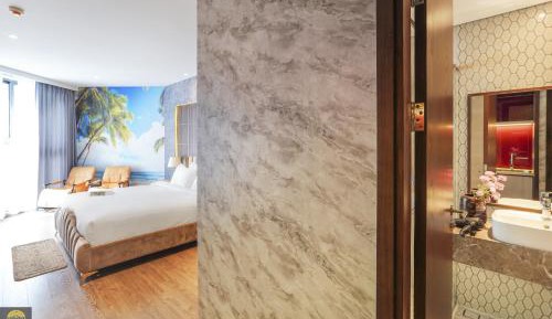 Junior Suite with Pool View