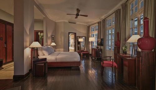 Colonial Suite