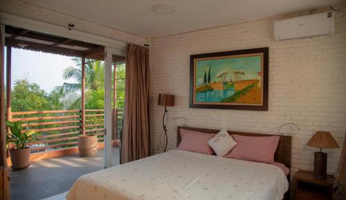 King Room with Pool View