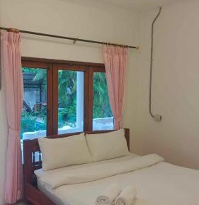 Suite with Pool View