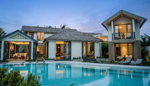 Grand Deluxe Pool Villa