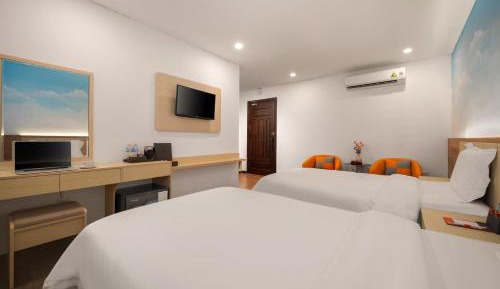Twin Room with Bath