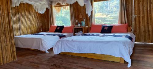 Triple Room with Mountain View
