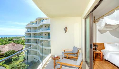 Deluxe Sea View with 2 Single Beds