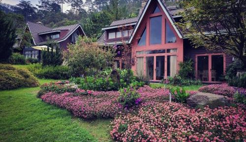 SMALL VILLA