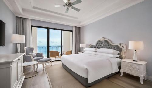 Family Room with Balcony - Ocean View