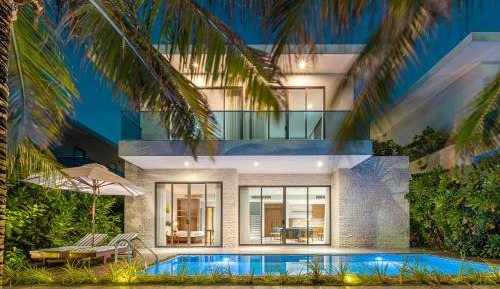 Beach Front Three-Bedroom Villa 