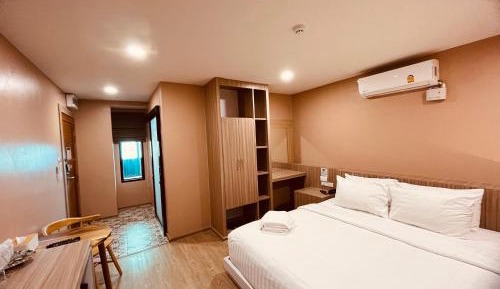 Standard King Room