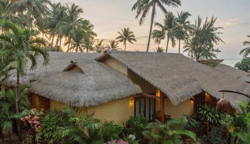 Sea Breeze Bungalow with Garden View