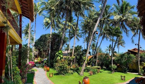 Seabreeze Deluxe with Private Balcony and Garden View