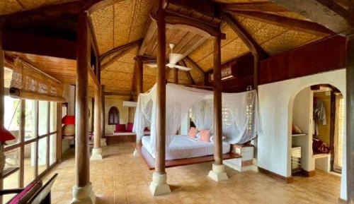 Villa with Ocean View - Ancient Hue Style