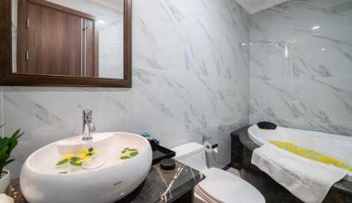 Deluxe Double Room with City View
