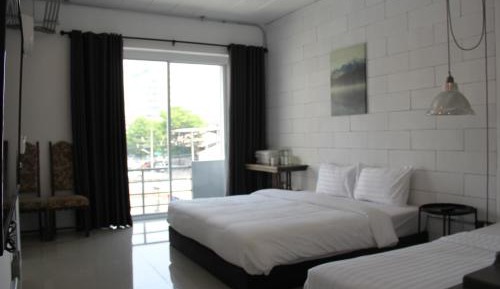 Large Double or Twin Room