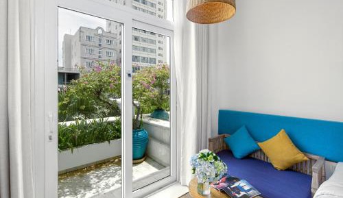 Deluxe Twin Room with Balcony and City View
