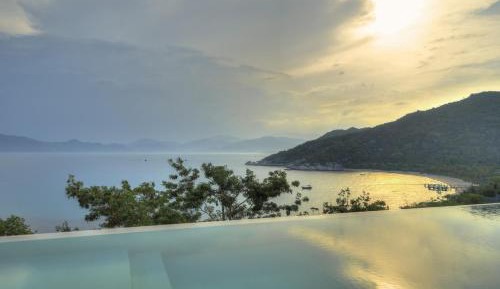 Hill Top Reserves (Three-bedroom villa)