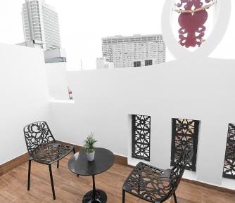 Studio with Balcony