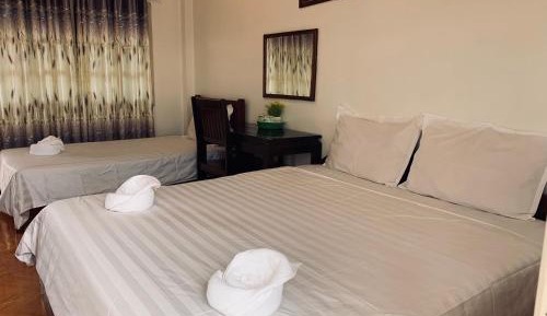 Triple Room