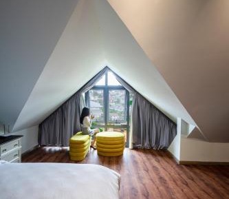 Rooftop Super King with Garden View