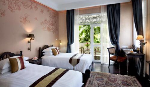 Grand Deluxe Twin Room