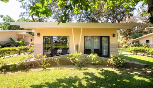 Garden Bungalow Double Room with Terrace