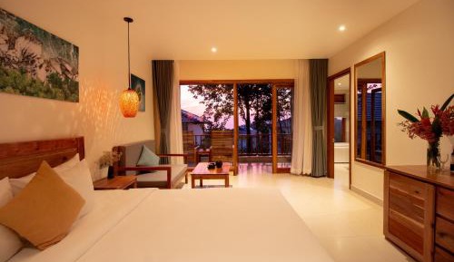 Premium Deluxe Double Room with Ocean View