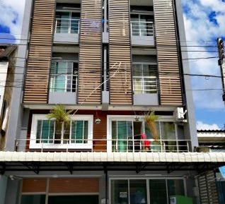 Studio with Balcony