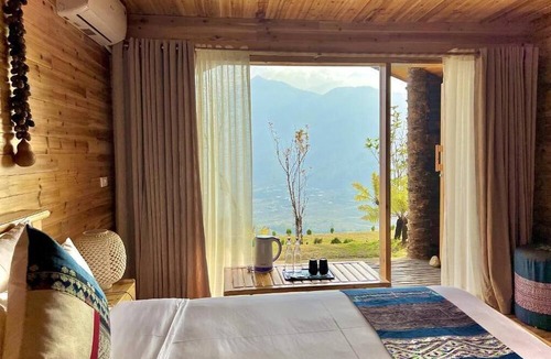 Sa Pa Cabin | Be immersed in Nature Lodge in Muong Hoa valley*Breakfast*Infinity Pool