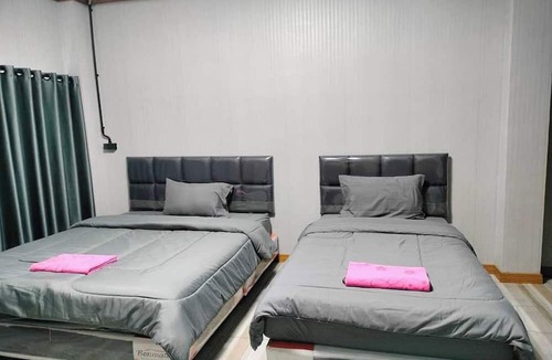 Sikhio Hotel | Pingpong Place
