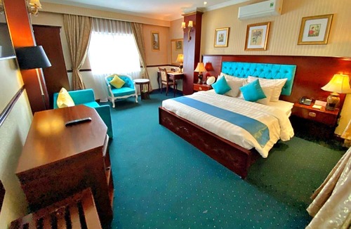 District 10 Hotel | S79 Sunflower Hotel & Spa