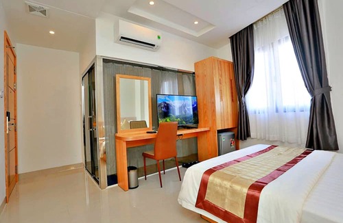 District 10 Hotel | S79 Son Mi Hotel
